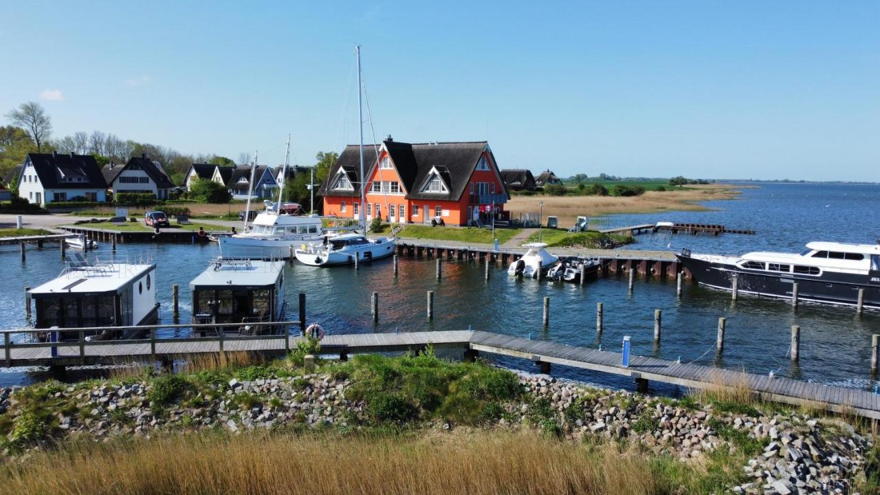 Hausboote Und Fewo Vieregge Exterior foto